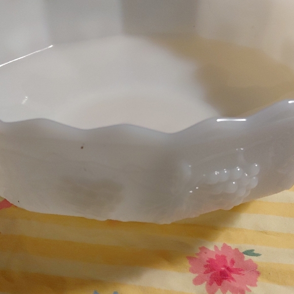 Fire King Milk Glass Scalloped Dish - Picture 4 of 8